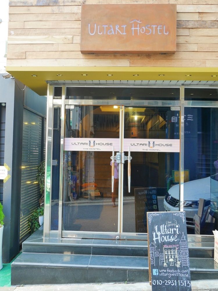 Sinchon Sisters Hostel Szöul Kültér fotó