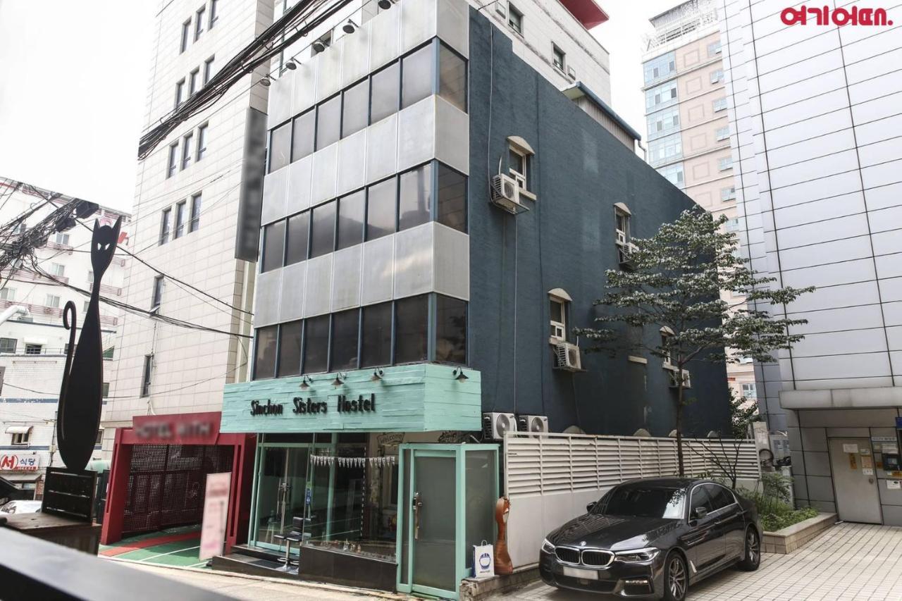 Sinchon Sisters Hostel Szöul Kültér fotó